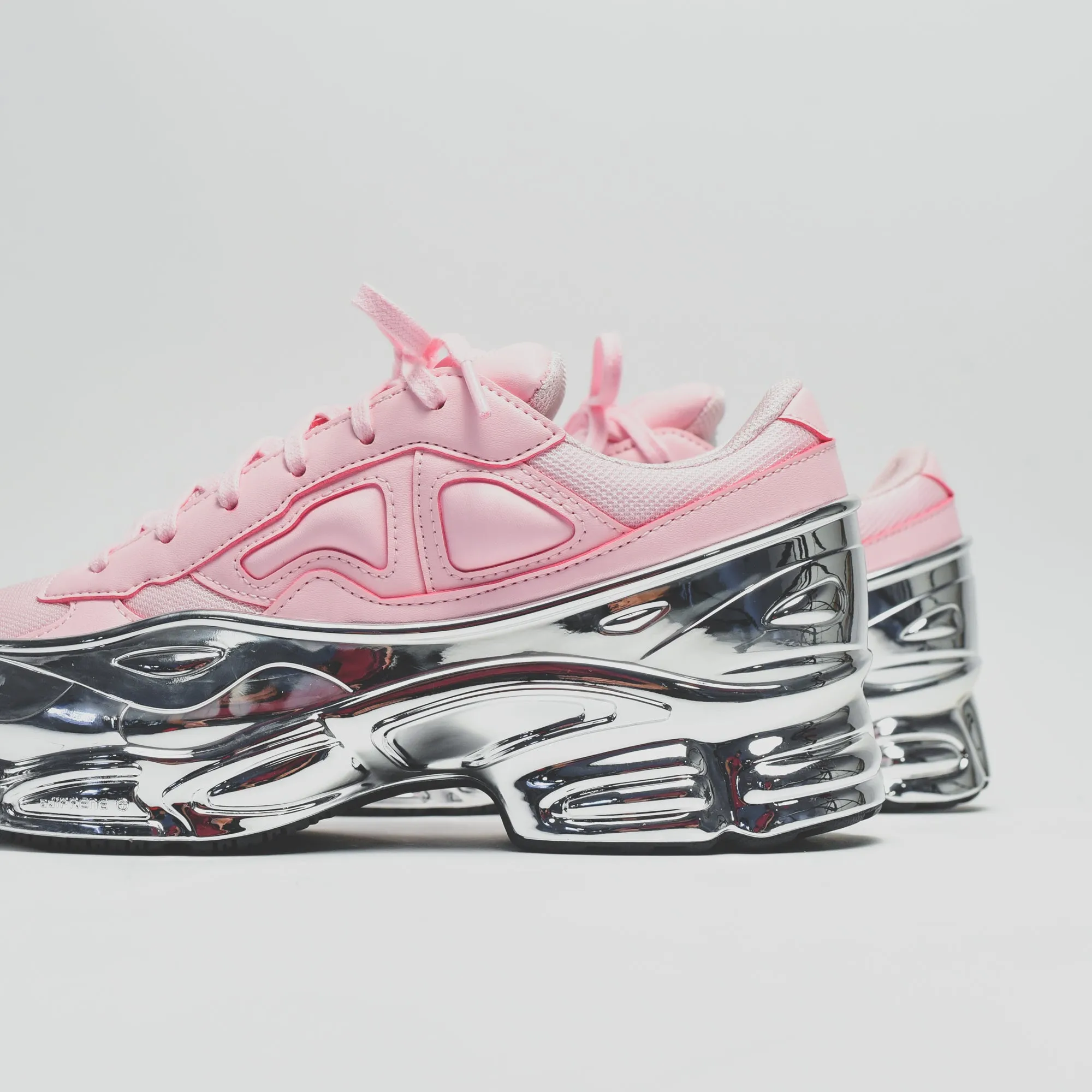 adidas by Raf Simons Ozweego - Core Pink