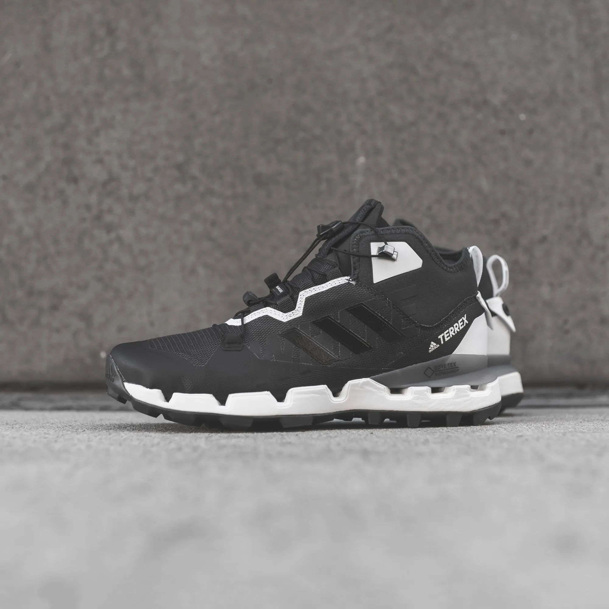 adidas Consortium x White Mountaineering Terrex Fast - Black / White